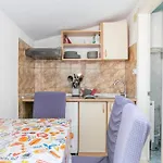 Apartman With Parking Space Kastel Stafilic, - 24155 *