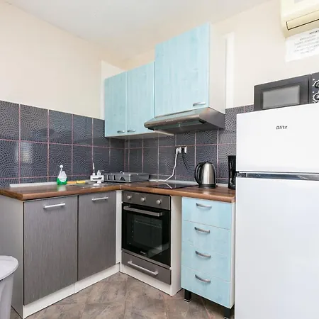 With Parking Space Kastel Stafilic, - 24155 *