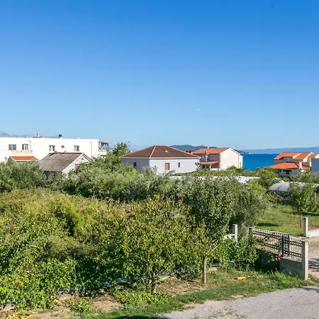 With Parking Space Kastel Stafilic, - 24155 * Kastela