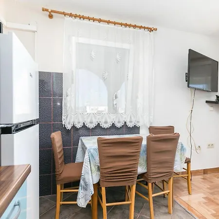 Apartment With Parking Space Kastel Stafilic, - 24155 *