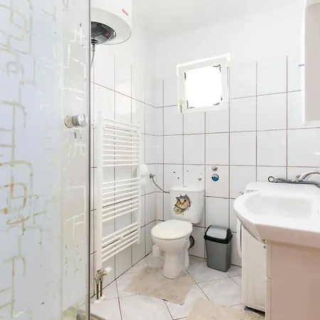 With Parking Space Kastel Stafilic, - 24155 Apartman